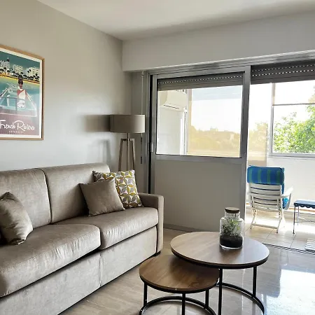 La Douceur De Vivre A Apartment *